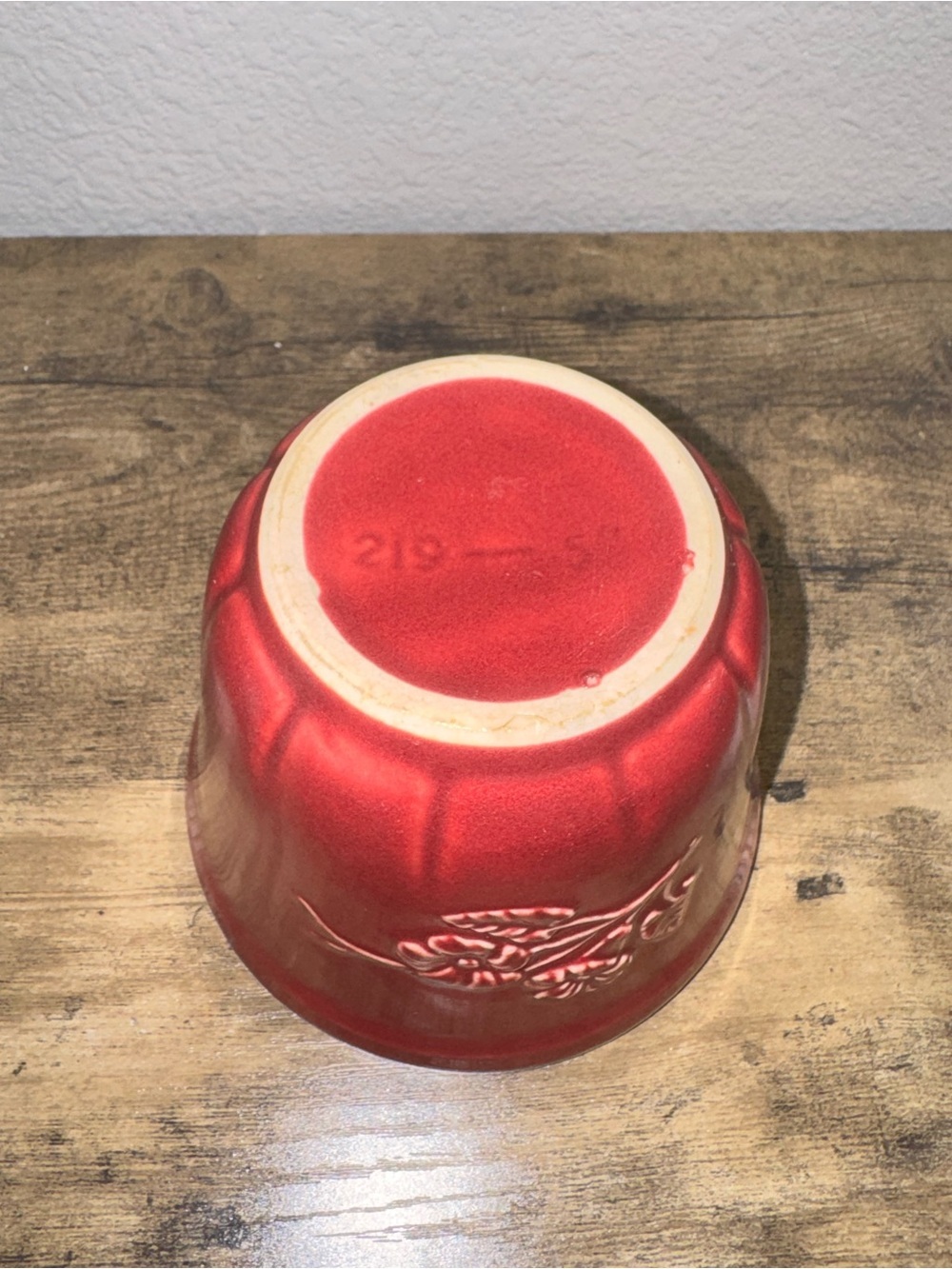 Vintage Red Ceramic Planter 219-5 Embossed Floral Pottery Flower Pot - Picture 11 of 12
